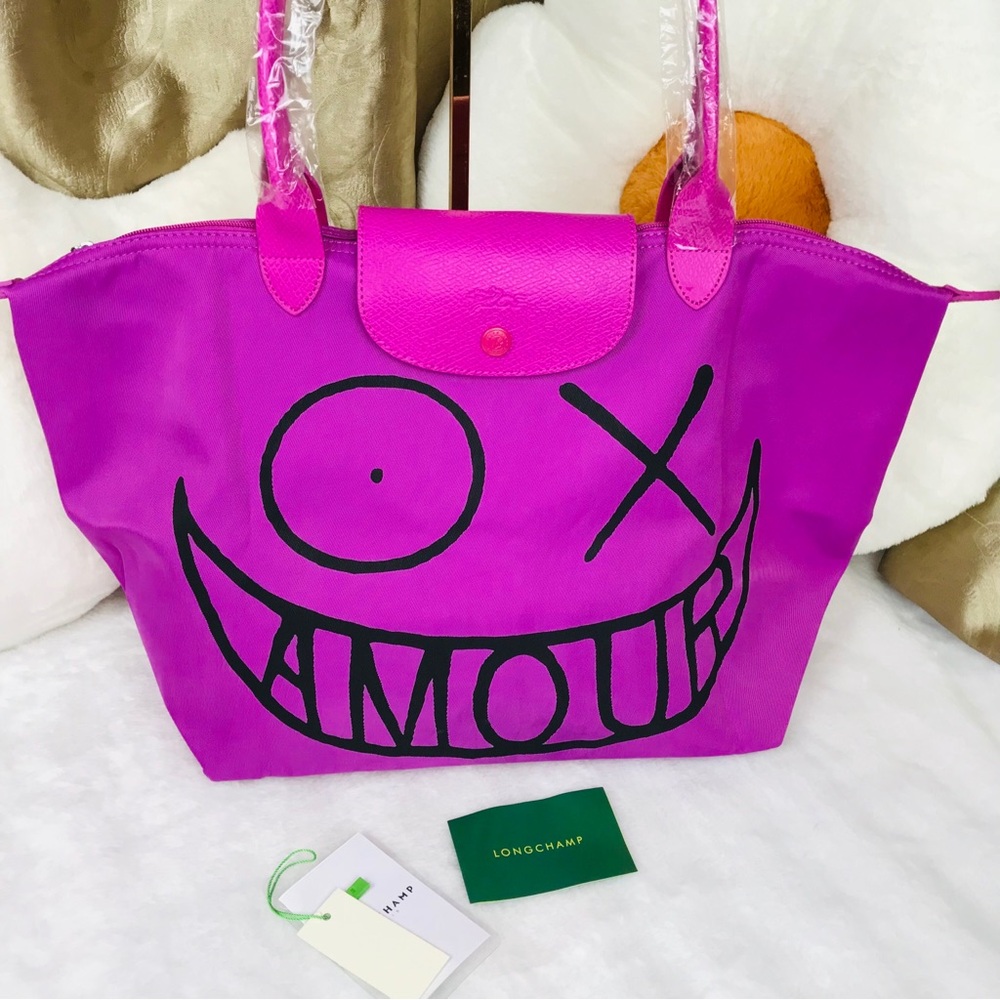 Longchamp LE PLIAGE nylon tote bag.